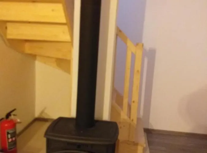 Turisticky Apartmanovy Domcek 11 *