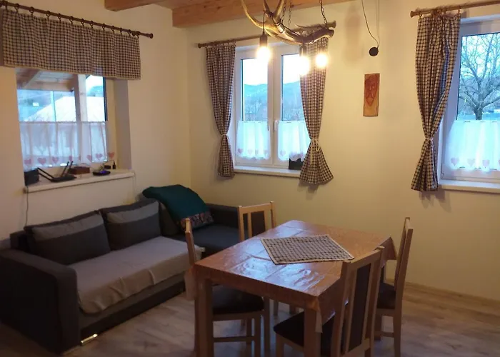 Apartament Turisticky Apartmanovy Domcek 11